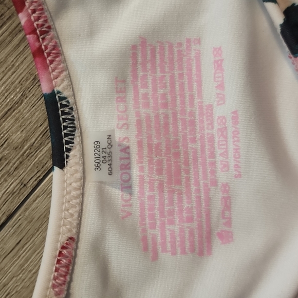 ⭐️Victoria Secret bikini bottoms size S - Picture 5 of 7